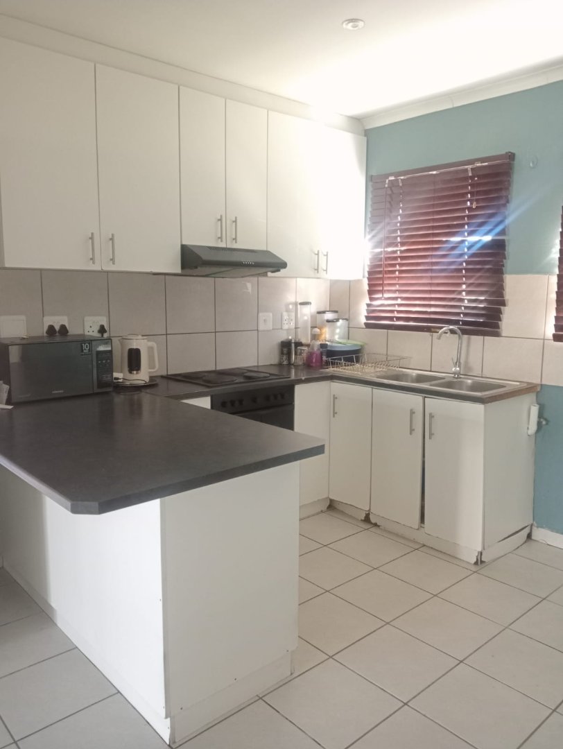3 Bedroom Property for Sale in Stratford Green Western Cape